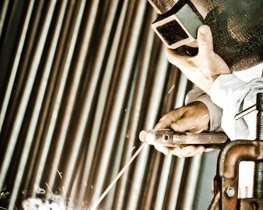 Dinas Damkar Sanggau Bantu Kecelakaan di Rumah Sakit