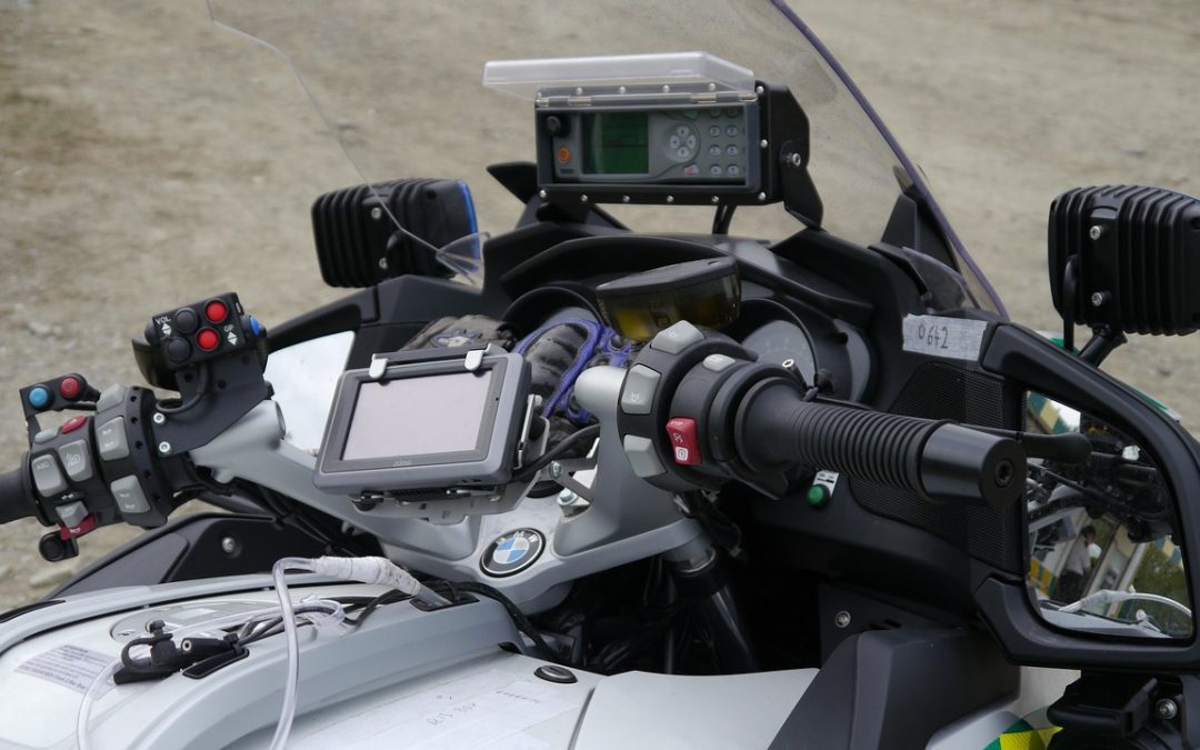 Dinas Damkar Sanggau Pemadaman Kilat di Jembatan