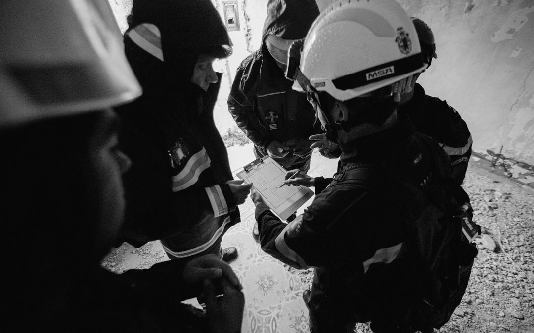 Dinas Damkar Sanggau Pemadaman Cepat di Kantor Camat